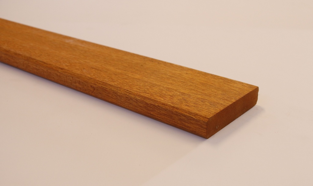ไม้รั้ว Chale'T Hardwood หัวตัด อบ อัดน้ำยากันปลวก H3.2 สี Teak  Grade Standard 1x4x1.5 (18mm.x 85mm.) (ชิ้น)
